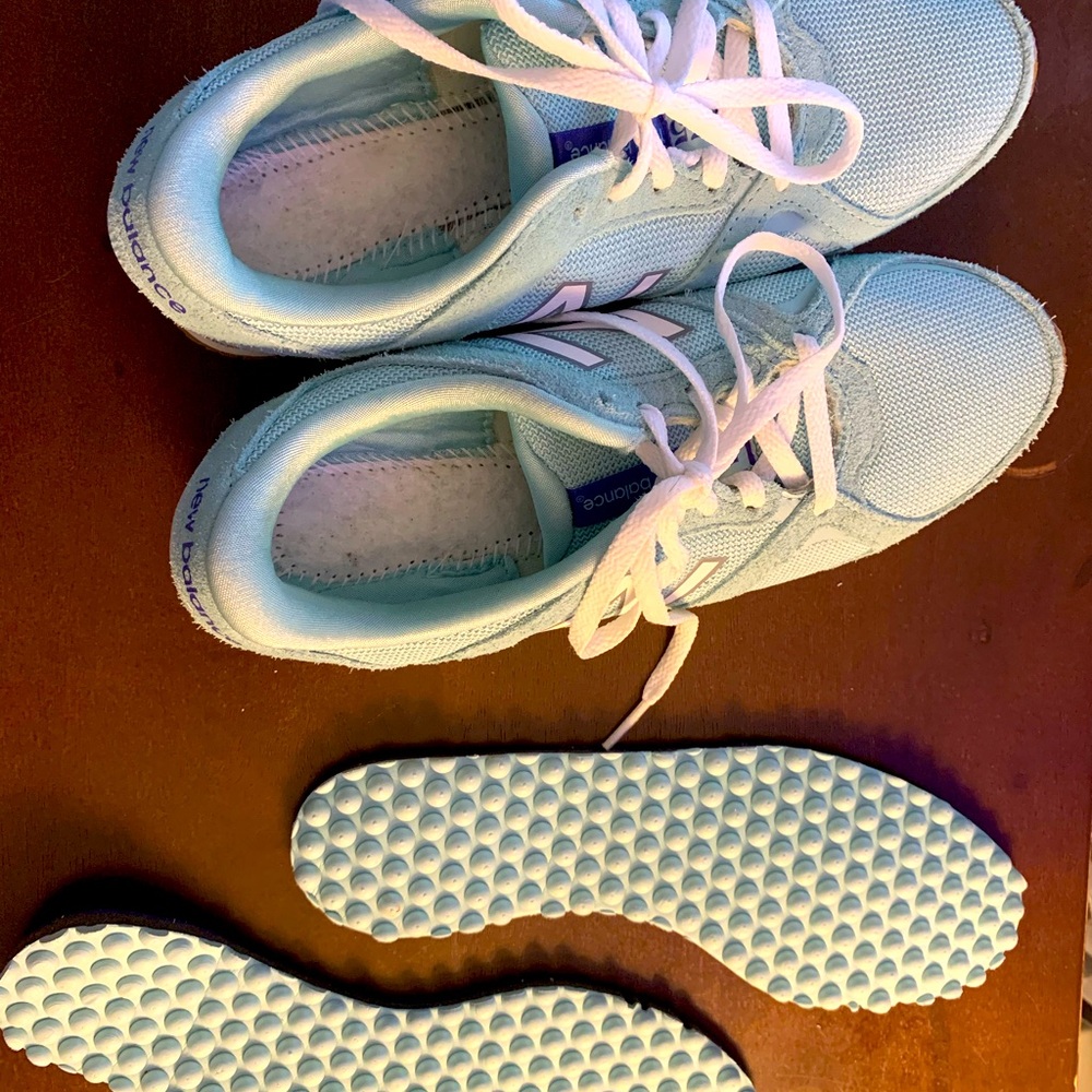 New Balance Tennis Shoes. Never worn. Great mint green pastel color.
